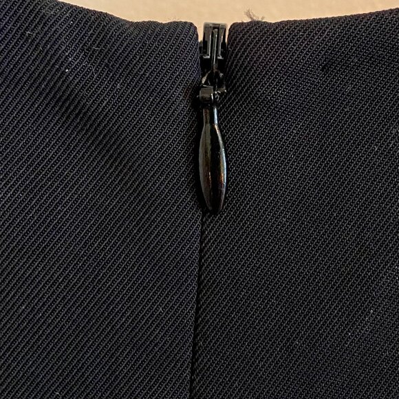 Everlane Japanese GoWeave Cocoon Dress (10) - Picture 8 of 8